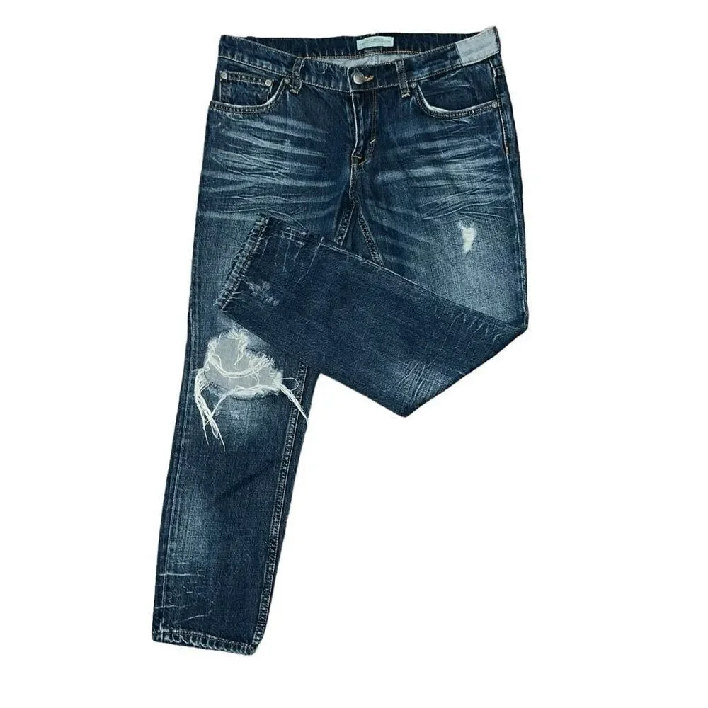 ZARA Medium Wash Distressed Jeans Size 4